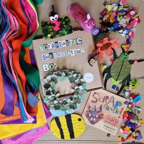 ONE OFF Summer SCRAPtastic Box